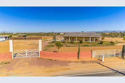 13570 W Manville Road, Tucson, AZ 85743 - Photo 1