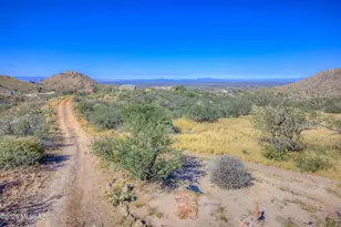 1422 E Camino Aurelia, Corona de Tucson, AZ 85641 - Photo 3
