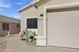 8807 E Mountain Spring Dr, Tucson, AZ 85747 - Photo 5