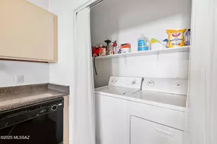 2081 W Cadbury Ct, Tucson, AZ 85713 - Photo 13