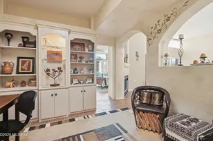 575 W Via Rosaldo, Green Valley, AZ 85614 - Photo 7