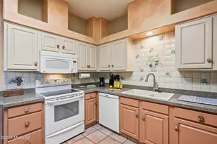 575 W Via Rosaldo, Green Valley, AZ 85614 - Photo 19