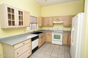 4611 S Foxdale Dr, Tucson, AZ 85730 - Photo 5