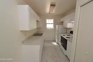 450 E Wilcox Ln, Tucson, AZ 85705 - Photo 3