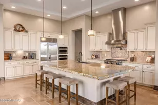 368 W Echo Point Pl, Oro Valley, AZ 85755 - Photo 3