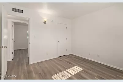 137 S Grande Avenue, Tucson, AZ 85745 - Photo 15