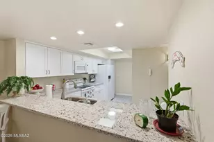 7808 N La Canada Dr, Tucson, AZ 85704 - Photo 3