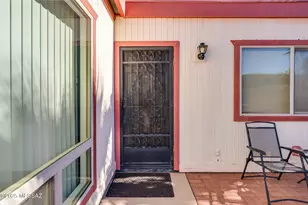 230 N Camino del Vate, Green Valley, AZ 85614 - Photo 9