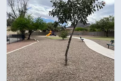 8667 N Golden Moon Way, Tucson, AZ 85743 - Photo 33