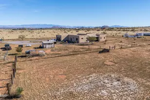 564 W Knox St, Pearce, AZ 85625 - Photo 9