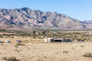 564 W Knox St, Pearce, AZ 85625 - Photo 7