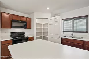 7888 S Golden Bell Dr, Tucson, AZ 85747 - Photo 15