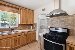 105 S Irving Ave, Tucson, AZ 85711 - Photo 19