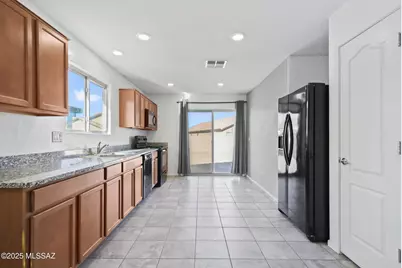 8540 W Magpie Place, Tucson, AZ 85757 - Photo 9