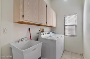 3445 S Abrego Dr, Green Valley, AZ 85614 - Photo 25