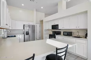 3445 S Abrego Dr, Green Valley, AZ 85614 - Photo 15