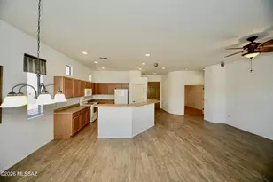 938 W Ashworth Rd, Green Valley, AZ 85614 - Photo 13