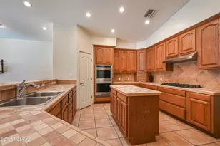 844 S Deer Meadow Loop, Tucson, AZ 85745 - Photo 7