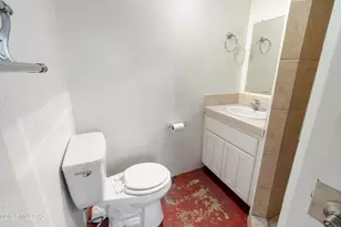 1722 E 9th St, Tucson, AZ 85719 - Photo 9