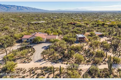 11200 E Camino Del Sahuaro, Tucson, AZ 85749 - Photo 1