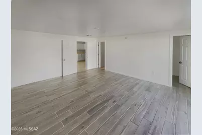 802 W Tipton Drive, Tucson, AZ 85705 - Photo 17