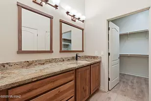 1890 W Acacia Bluffs Dr, Green Valley, AZ 85622 - Photo 19