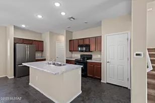 6543 E Brushback Loop, Tucson, AZ 85756 - Photo 3