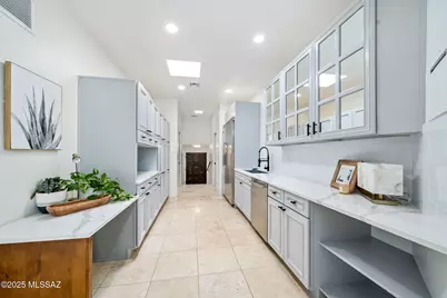 5775 N Campbell Avenue, Tucson, AZ 85718 - Photo 43