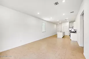 7065 W Indian Clover Way, Tucson, AZ 85757 - Photo 7