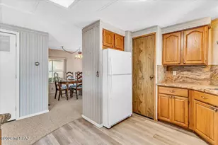 5677 W Circle Z St, Tucson, AZ 85713 - Photo 11