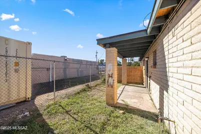 1408 N Hualpai Road, Tucson, AZ 85745 - Photo 33