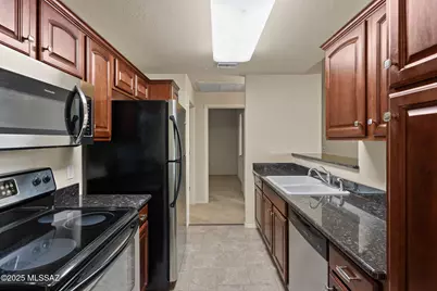 2550 E River Road #5302, Tucson, AZ 85718 - Photo 3