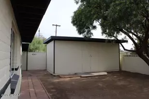 7042 E Calle Ileo, Tucson, AZ 85710 - Photo 41