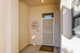 948 W Ashworth Rd, Green Valley, AZ 85614 - Photo 3