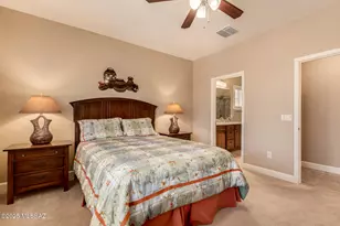 838 N Broken Hills Dr, Green Valley, AZ 85614 - Photo 13