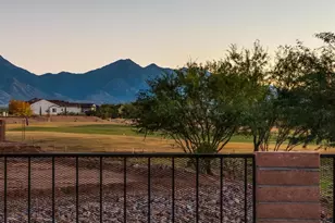 2692 E Sorbonne Dr, Green Valley, AZ 85614 - Photo 3