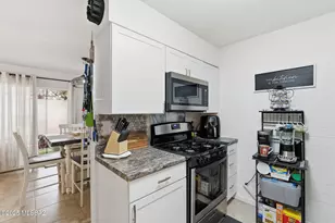 396A N Silverbell Rd, Tucson, AZ 85745 - Photo 11