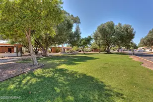 135 S Paseo Quinta, Green Valley, AZ 85614 - Photo 17