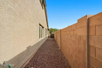 9625 N Hebden Way, Marana, AZ 85653 - Photo 25