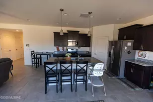 7004 W Hedge Rose Dr, Tucson, AZ 85757 - Photo 9