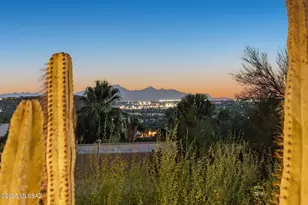 7452 E Ridge Point Rd, Tucson, AZ 85750 - Photo 11