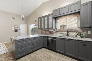 9696 E Paseo San Rosendo, Tucson, AZ 85747 - Photo 9