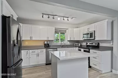 4334 E 14th Street, Tucson, AZ 85711 - Photo 9