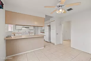 1739 W Circulo De La Pinata, Green Valley, AZ 85622 - Photo 11