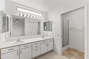 1739 W Circulo De La Pinata, Green Valley, AZ 85622 - Photo 15