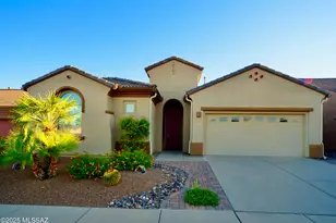 2075 W Demetrie Canyon Dr, Green Valley, AZ 85622 - Photo 1