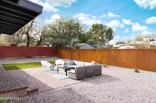 829 N Catalina Ave, Tucson, AZ 85711 - Photo 9