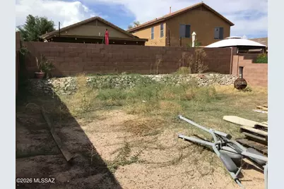 660 W Desert Blossom Drive, Green Valley, AZ 85614 - Photo 15