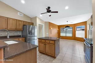 37234 S Vista Park Dr, Tucson, AZ 85739 - Photo 15