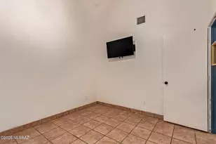 7992 S Lennox Ln, Tucson, AZ 85747 - Photo 27